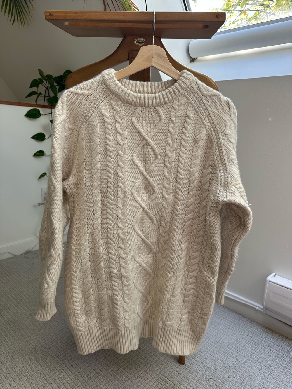 Wilfred Cream Cable-Knit Crewneck Sweater